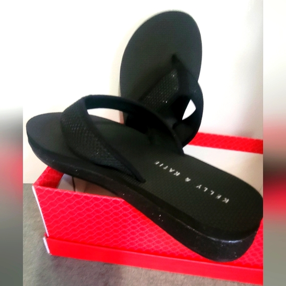 SZ 8 NIB Sparle Sandals - Picture 4 of 6